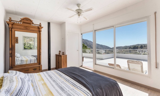 Galifa House | Vacation Home "Galifador" with Mountain View, Private Pool & Wi-Fi
