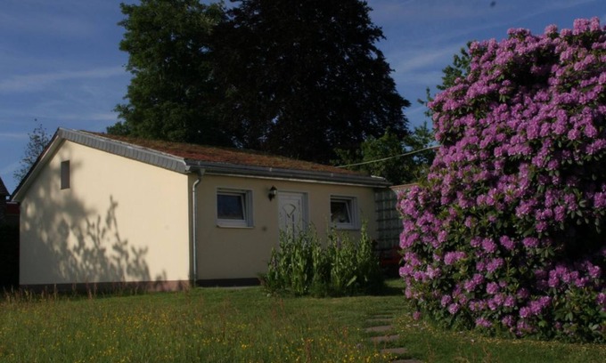 Kell am See House | Vacation home "Hühnerhaus" - vacation home, shower and bathtub, non-smoking