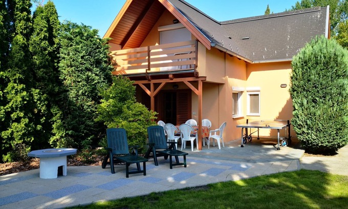Fonyod House | Vacation home Hajnal by Interhome