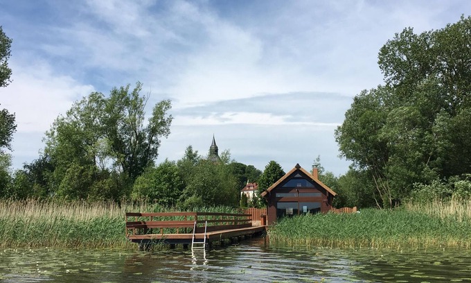 Sternberg House | Vacation home Haus am See