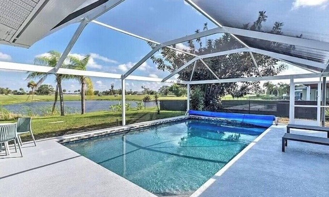 Oakland Hills House | Vacation Home Heated Pool