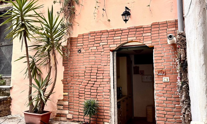 Rione Duomo House | Vacation home hippocampus