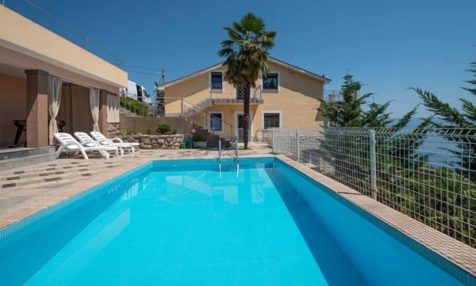 Tulisevica House | Vacation home La Mer by Interhome