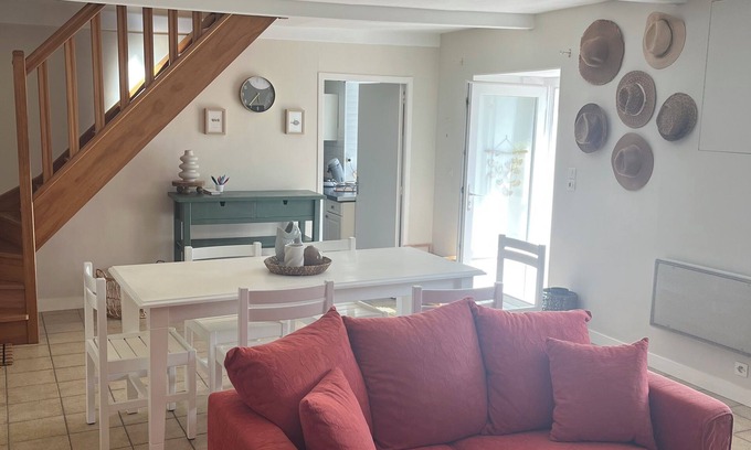 Plougasnou House | Vacation home in North Finistère. 5 minutes from beaches and trails!