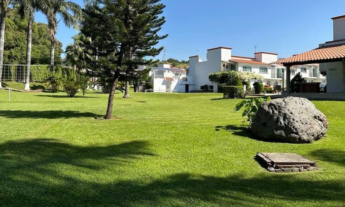 Ciudad Lopez Mateos House | Vacation home in the sunny state of Morelos