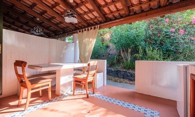 Vulcanello House | Vacation Home "Jerà 78 Vista Giardino" with Private Terrace