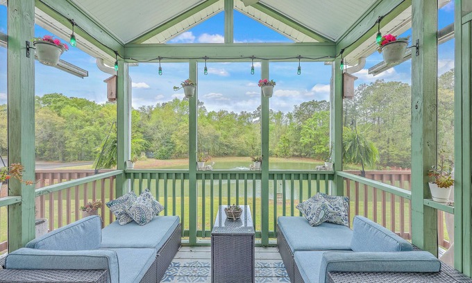 Mount Pleasant House | Vacation home just 10 minutes to the beach and 20 to Downtown Charleston.