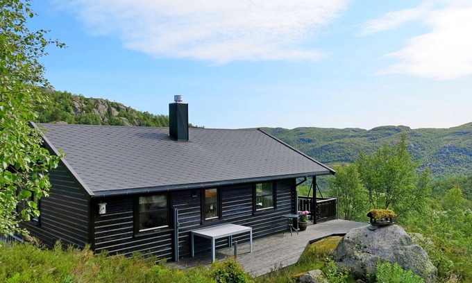 Ljosland House | Vacation home Karlbu by Interhome