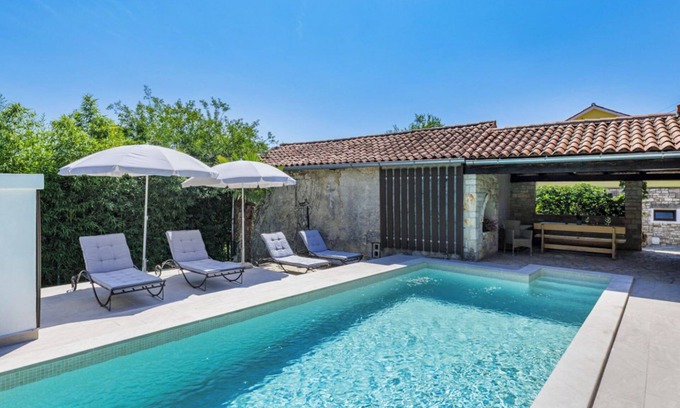 Pican House | Vacation home Kate by Interhome