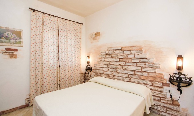 Agrustos House | Vacation Home "La Casa dell'Olivastro" with Private Terrace & Wi-Fi