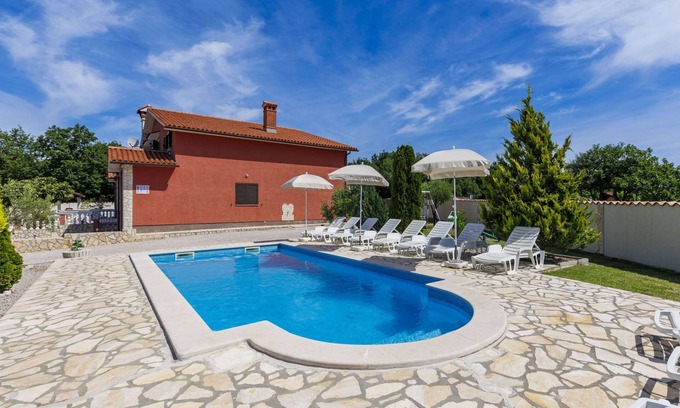 Rogocana House | Vacation home Maric by Interhome