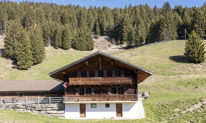 Val d'Illiez House | Vacation home Naulaz by Interhome