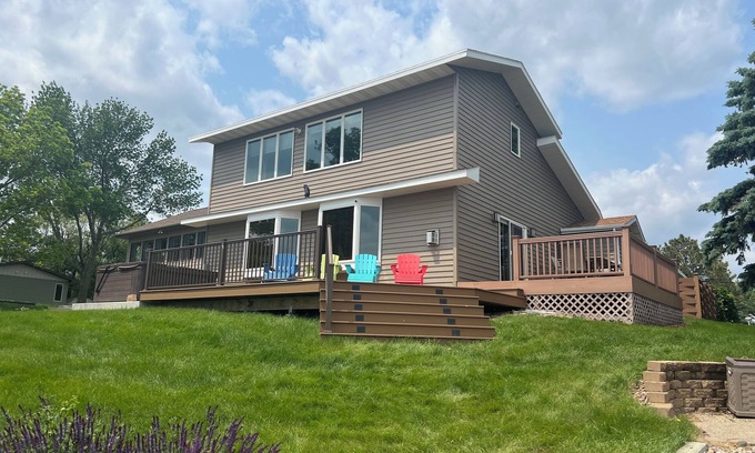 Watertown House | Vacation Home on Lake Kampeska