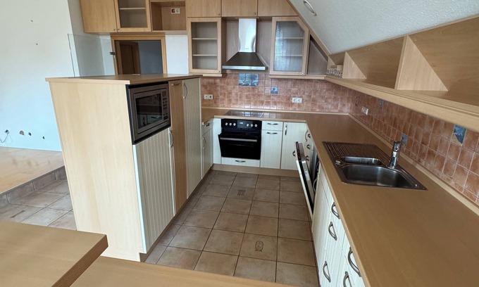 Oeding Apartment | Vacation home on the top floor with air conditioning in the living & sleeping area
