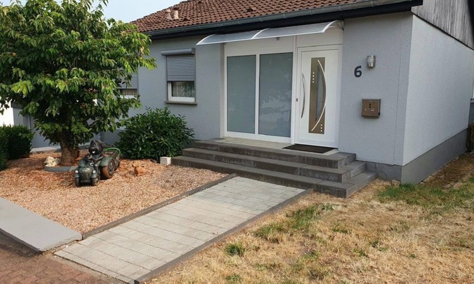 Dorsdorf Apartment | Vacation home Regina in the "Bohnental"