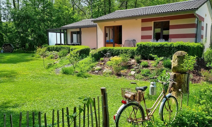 Reinhardsbrunn House | Vacation home Rehblick, directly in nature, with reading room and 2 terraces