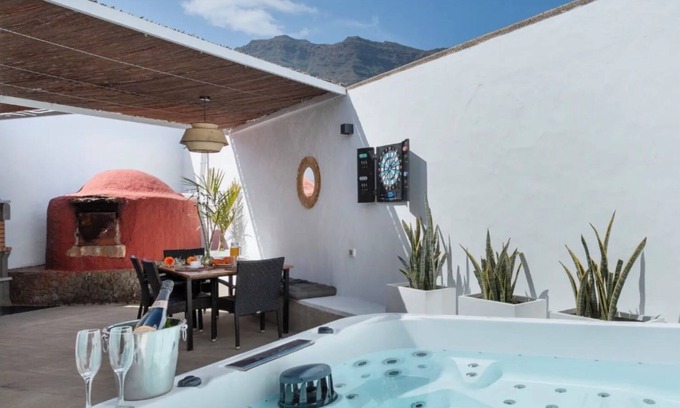 La Aldea de San Nicolas House | Vacation Home 'Rincón De La Fontana' with Mountain View, Wi-Fi and Air Conditioning