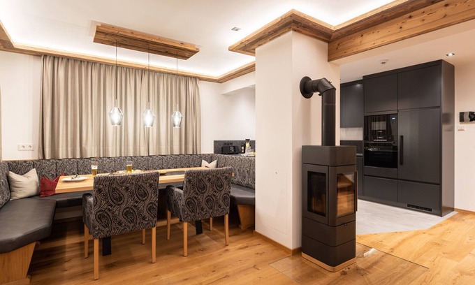 Forstau House | Vacation home Rubin - Holiday lodge Edelstein