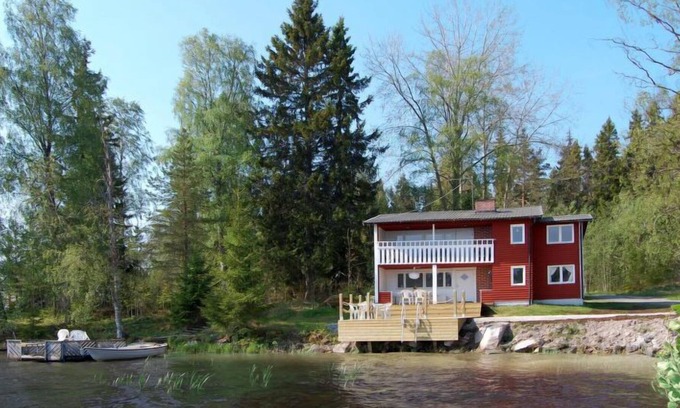 Hallefors Municipality House | Vacation home Sångensnäs Sjöstugan (VML117) in Järnboås - 5 persons, 2 bedrooms