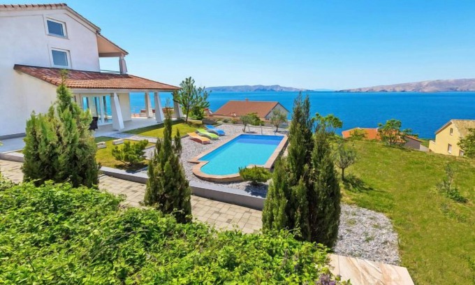 Vratarusa House | Vacation home Senj by Interhome