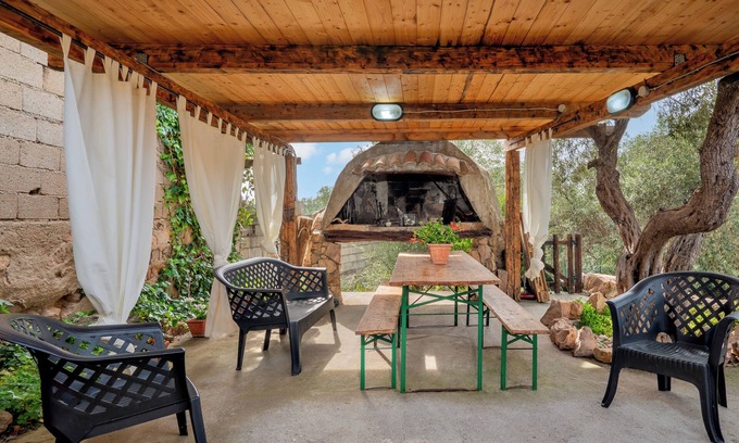 Loiri Porto San Paolo House | Vacation Home "Suite Harmony" with Open and Covered Terrace