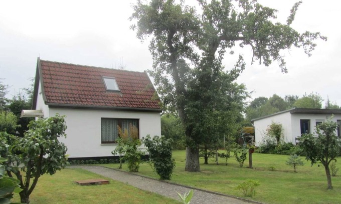Teterow House | Vacation home Teschower Chaussee - FH Teschower Chaussee