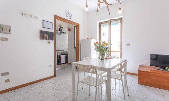 Rivabella House | Vacation Home Trentapassi Rivabella sleeps 4-6 30m from the beach
