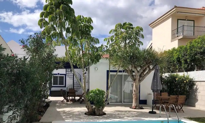 Pasito Blanco Villa | Vacation Home 'Villa Pasito Blanco' close to the Beach with Garden, Terrace & Wi-Fi