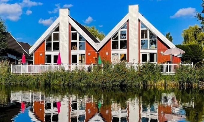 Wendisch Rietz House | Vacation home with water terrace incl. additional costs - with sauna and fireplace