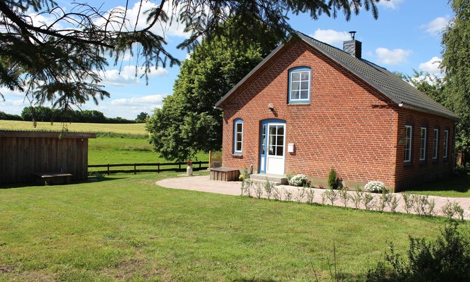 Esgrus House | Vacation home with garden and terrace in a quiet location, Baltic Sea 3 km away.