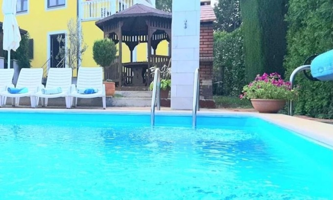 Kastel House | Vacation home * with heated pool and beautiful views of the sea.