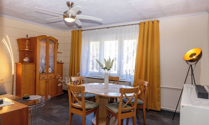 Diesbar-Seusslitz House | Vacation home with pool