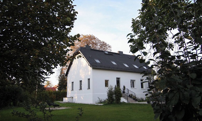 Mahlsdorf House | Vacation home with pool, garden and gym in Berlin