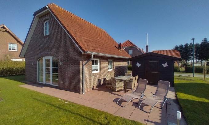 Ditzum House | Vacation home with upscale furnishings and sea views