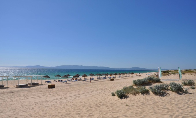 Troia House | Vacation house by the River & Ocean (2Km Comporta)
