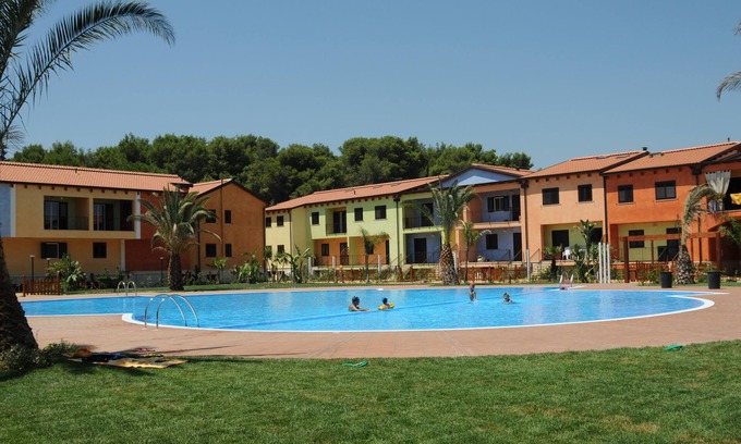 Policoro Apartment | Vacation House in Policoro with pool 500 m from the sea in the Village Riva Azzurra
