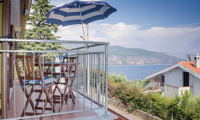 Centola Villa | Vacation House 'Ro. & Se.' in Palinuro IT. Blue Flag also 2025. Accommodation SUN