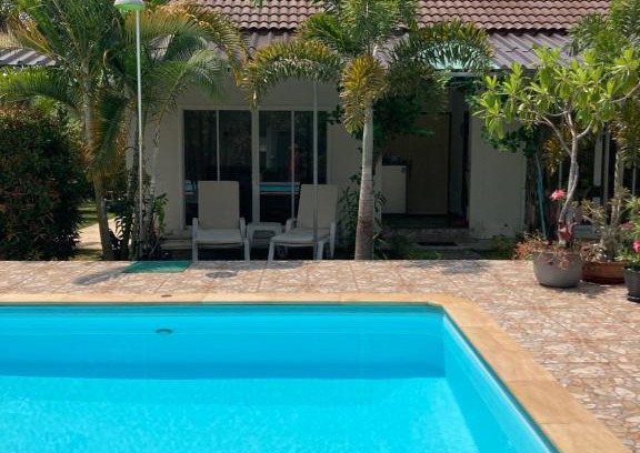 Kram House | Vacation House with tropical garden and private pool
