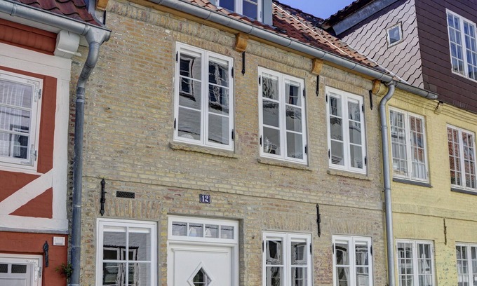 Flensburg House | Vacation in a historic building - right on the beautiful Flensburg Fjord!