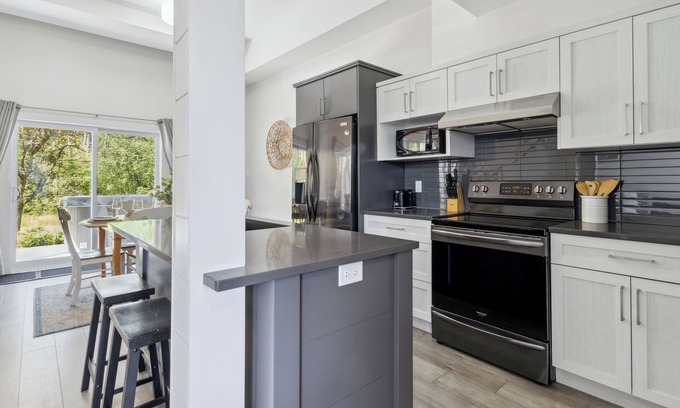Collingwood House | Vacation Inn Townhomes