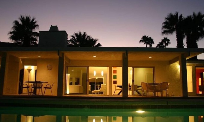 The Movie Colony House | Vacation Like a Movie Star in Elegant Splendor! Palm Springs Movie Colony.