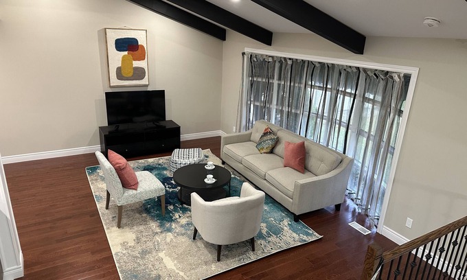 Glenridge House | Vacation Paradise,minutes away from Niagara Falls,Welland Canals,Port Dalhousie