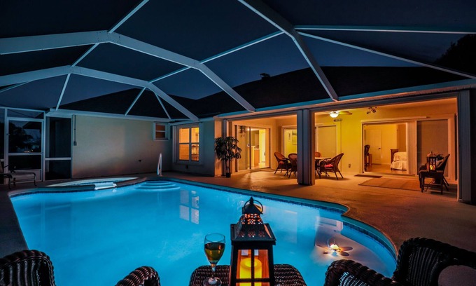 Sebastian Highlands House | 🍹🌞 Vacation Paradise! Heated Pool, Pet Friendly and Fenced Area, Near Beaches!