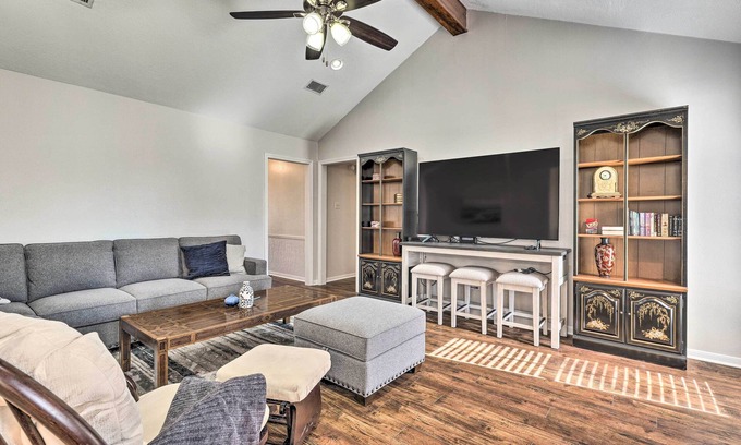 Wheeler Ridge House | Vacation Rental Home Near College Station