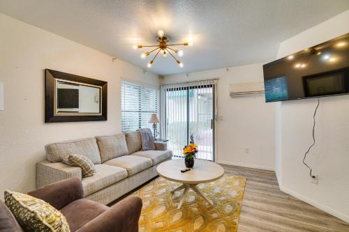 Las Vegas Apartment | Vacation Rental Near Las Vegas Strip with Pool!