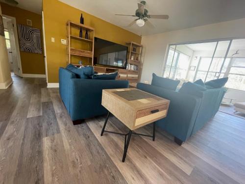 Yacht Club House | Vacation Rental Santa Rosa Cape Coral