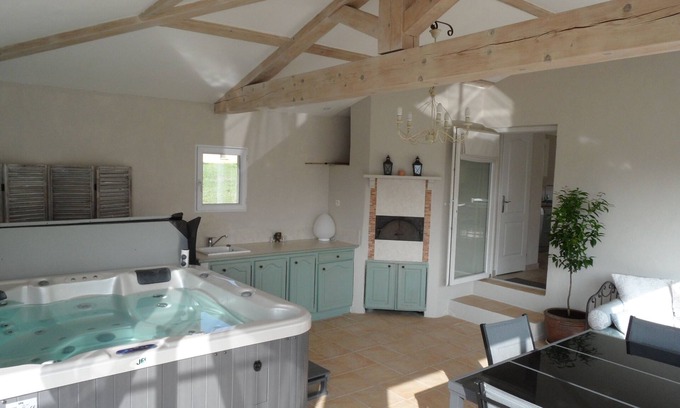 Merindol Cottage | Vacation rental villa with pool and private SPA in Provence Luberon