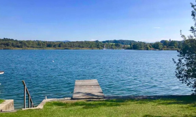 Obertrum am See Apartment | Vacation right on the lake - hiking, cycling, relaxing!