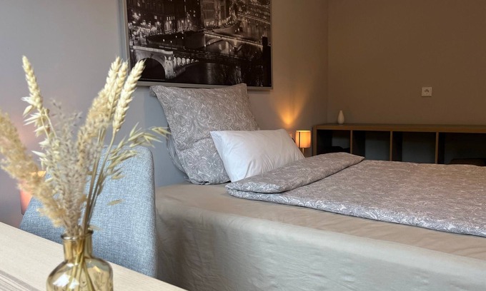 Bad Konig Apartment | Vacation room Kloa-Paris - Living with FrauSchmitt