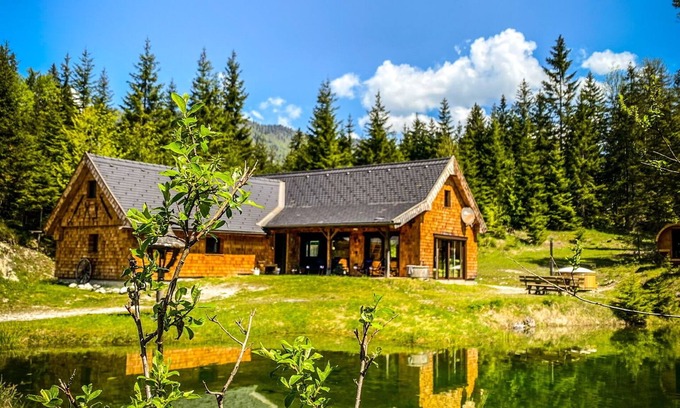 Wildalpen Ski Chalet | Vacation villa "Chalet Wildalpen" whirlpool and sauna